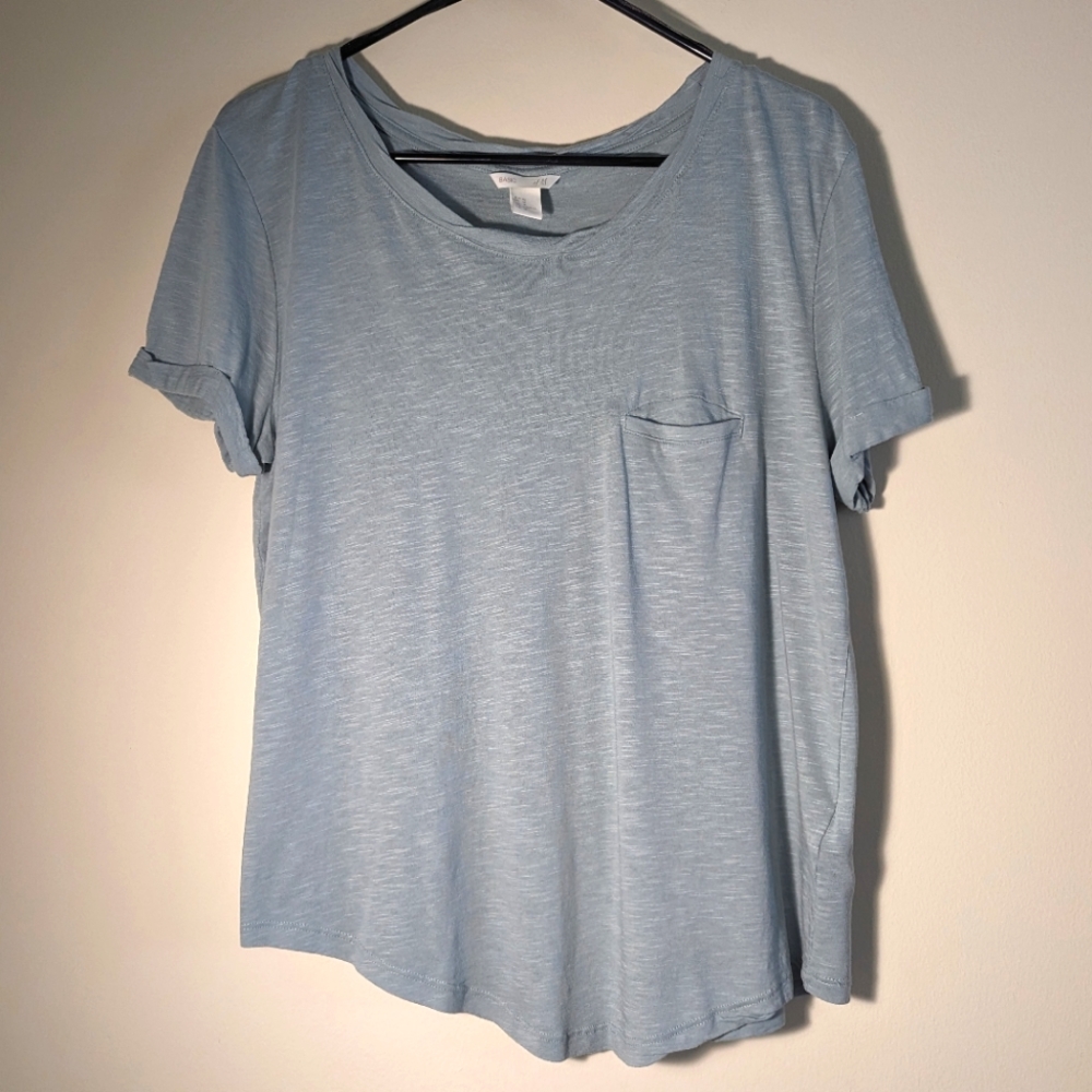 H&M Size M Light Blue/Blue Gray "Pocket" Tee